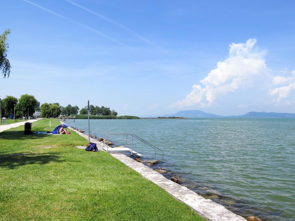 Holiday Home Bercsenyi By Interhome Balatonboglar Bagian luar foto